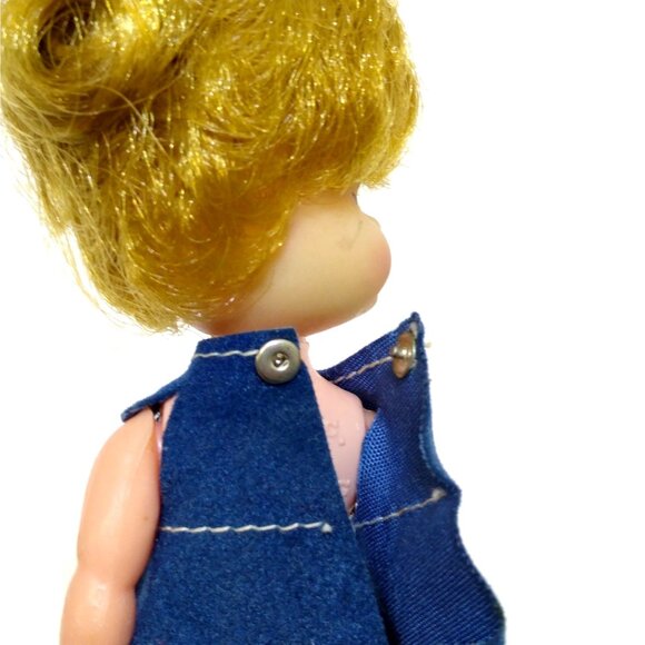 Uneeda Doll 1970s Growing Hair Pull String Mechanism Changeable Clothing RARE - Picture 4 of 11